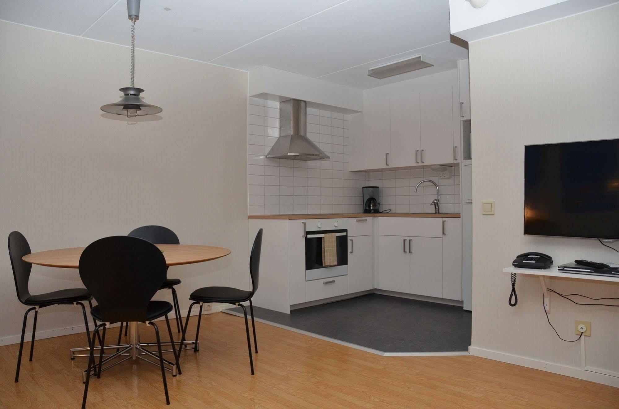 Simloc Hotel Drottninggatan อาร์เยพล็อก ภายนอก รูปภาพ