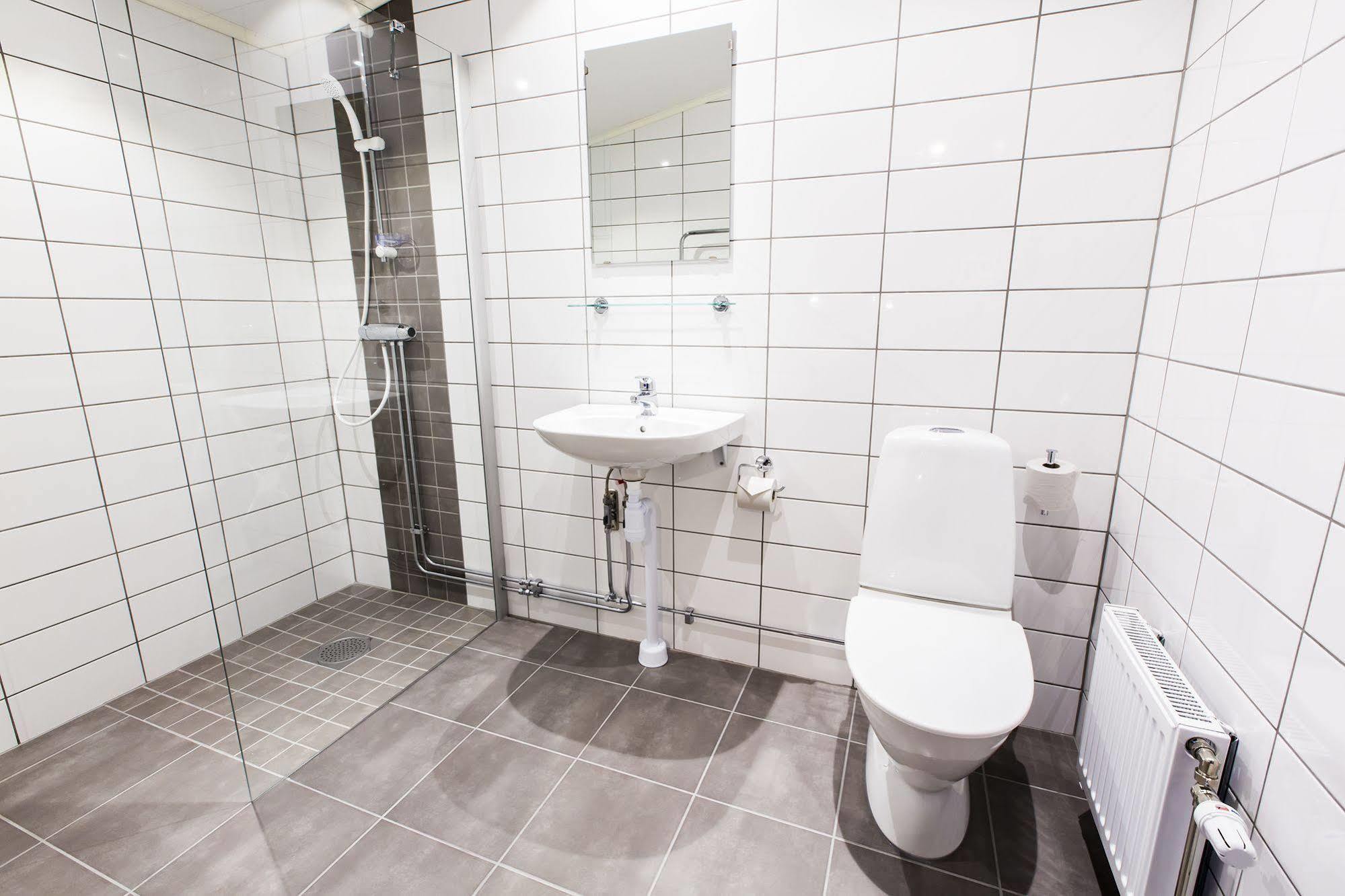 Simloc Hotel Drottninggatan อาร์เยพล็อก ภายนอก รูปภาพ